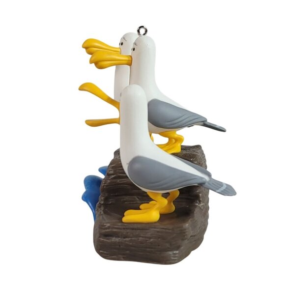 Hallmark Christmas Ornament Finding Nemo Mine! Mine! Mine! Magic 2018 WORKS - Picture 4 of 13